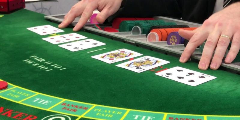 Luật chơi Baccarat chi tiết cho người mới